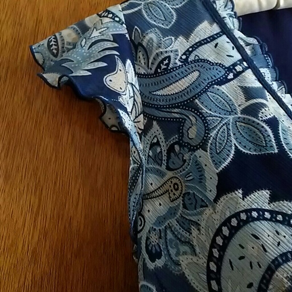 Beautiful Paisley Dress - Picture 3 of 7